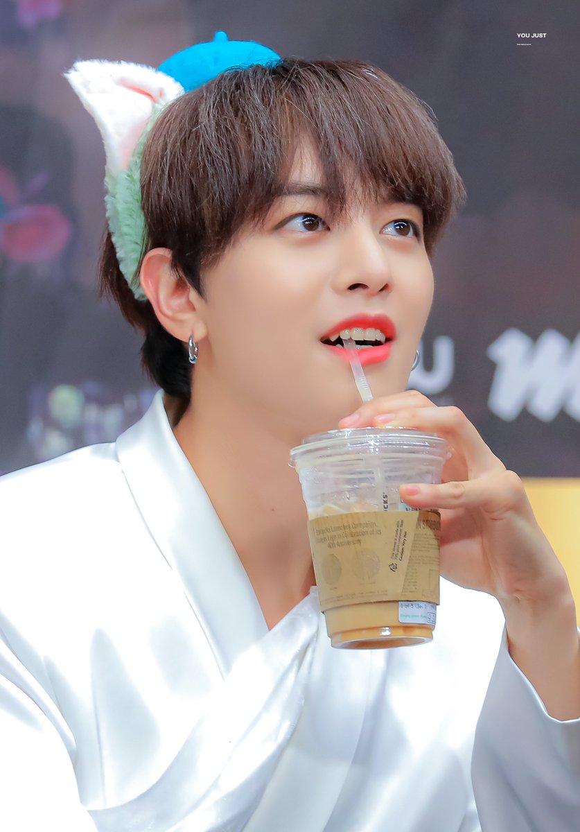 YOUJUST950902's tweet photo. 191013
191018

#원어스 #ONEUS #레이븐 #RAVN #レイブン #김영조 https://t.co/UVEieuydvu