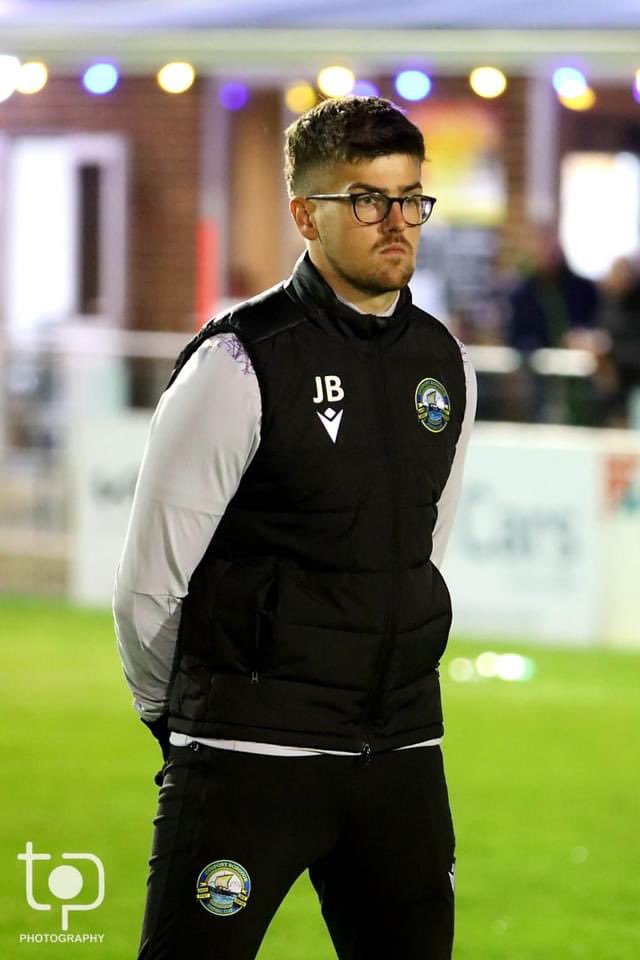 BoroExcellence's tweet image. 🙌🏻 𝐉𝐚𝐦𝐞𝐬 𝐁𝐫𝐚𝐜𝐤𝐢𝐧𝐠
𝗪𝗵𝗮𝘁 𝗮 𝗷𝗼𝗯 𝘁𝗵𝗶𝘀 𝗺𝗮𝗻’𝘀 𝗱𝗼𝗶𝗻𝗴 
• Ellis Grant promoted to the First Team
• 16 Year Old Logan O’Donnell stepping up for the Under 23s every week
• Ryan Rochester keeping 5 Clean Sheets this season, including 3 in the FA Youth Cup