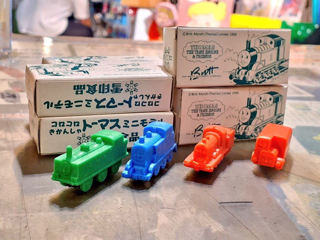 きかんしゃトーマス ミニモデルもお持ち頂きました。 小さいながらも
