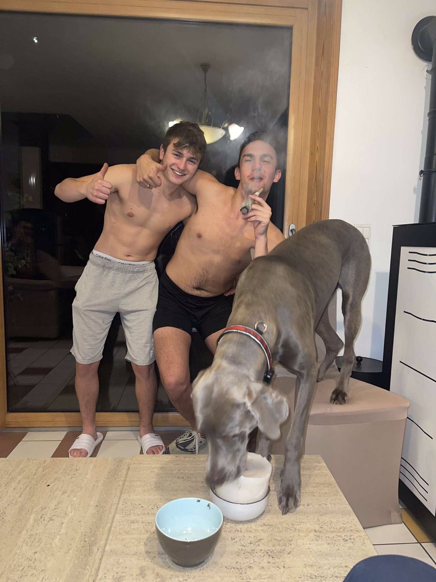 BrazzPenta's tweet photo. petit apéro https://t.co/kPFzZ4En0J