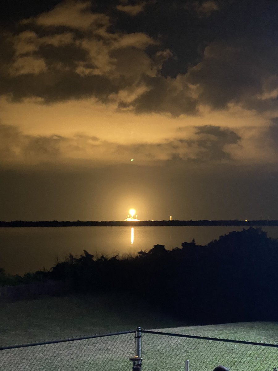 TimWJackson's tweet photo. We have a launch 🚀…. #LucyMission #Lucy #UnitedLaunchAlliance #LockheedMartinSpace #KennedySpaceCenter #CapeCanaveral #RocketLaunch https://t.co/lxsD2Ez3hh