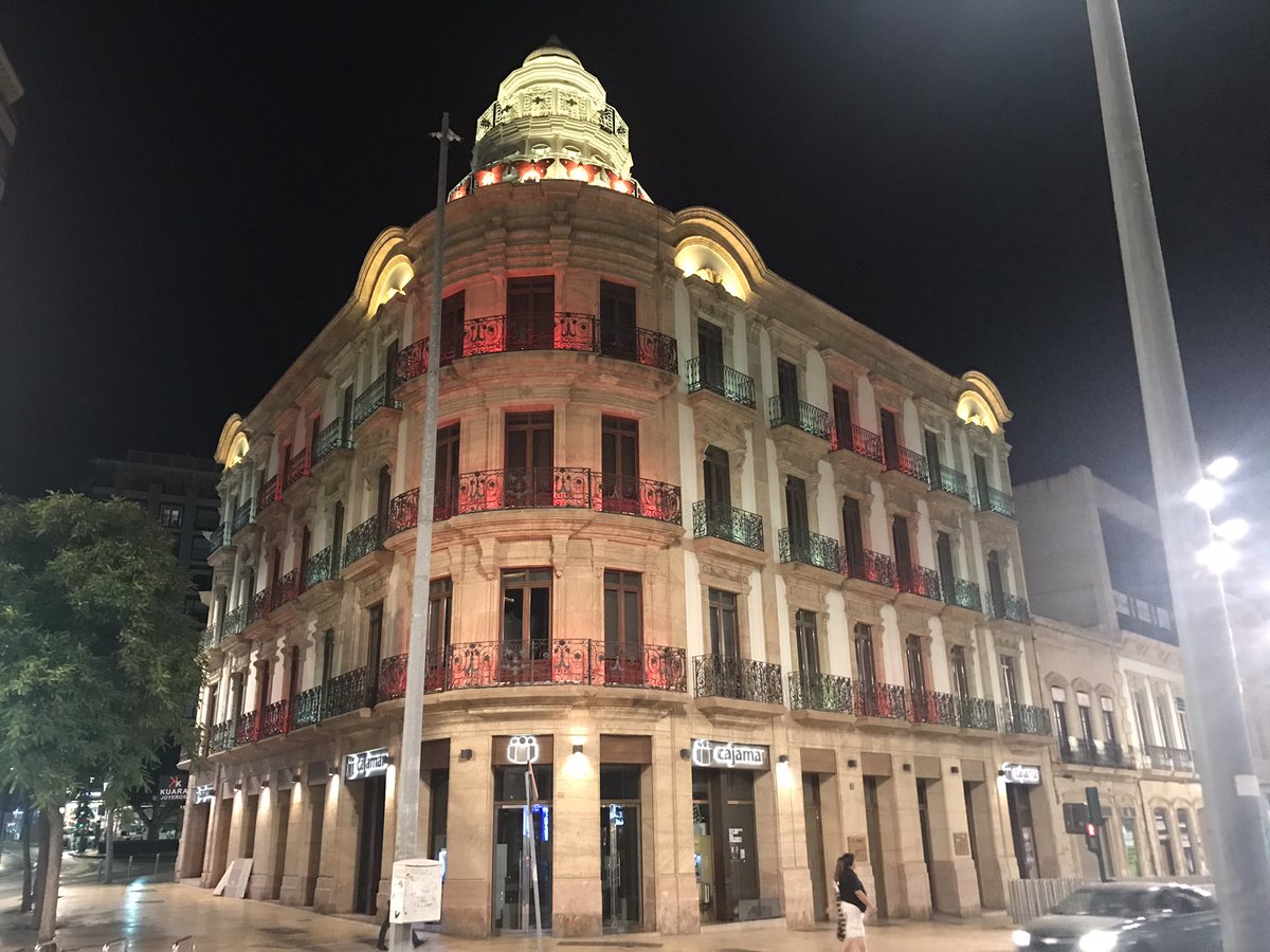 alma62203285's tweet photo. Ayer por primera vez se iluminó un edificio en Almería por el Día del Recuerdo del Duelo Gestacional,Perinatal y Neonatal. Edifico de las Mariposas 🦋 Gracias Alcora y Fundacion @Cajamar @NormaGrau #InFormadosEnDuelo @lavozdealmeria @CruzRojaAlmeria @c_tzona @aytoalm @Umamanita https://t.co/Fq46wGU87u