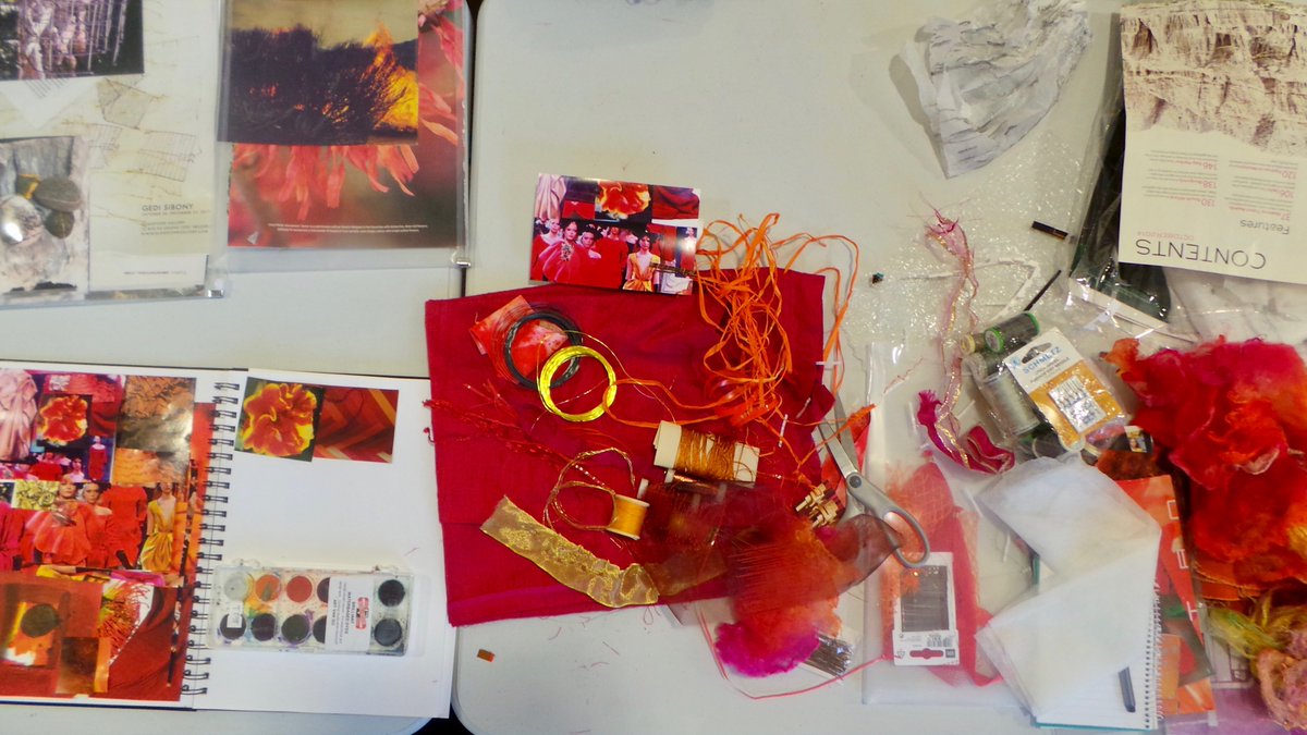 distantstitch's tweet photo. The Textile Study Group are delighted to offer an award of £500 for the most inspiring teaching project for your students, whether direct or online teaching or adult education centre, museum or in an informal setting. https://t.co/SCVf001cS9 Please share 
#textile_study https://t.co/13GiIj5PVd