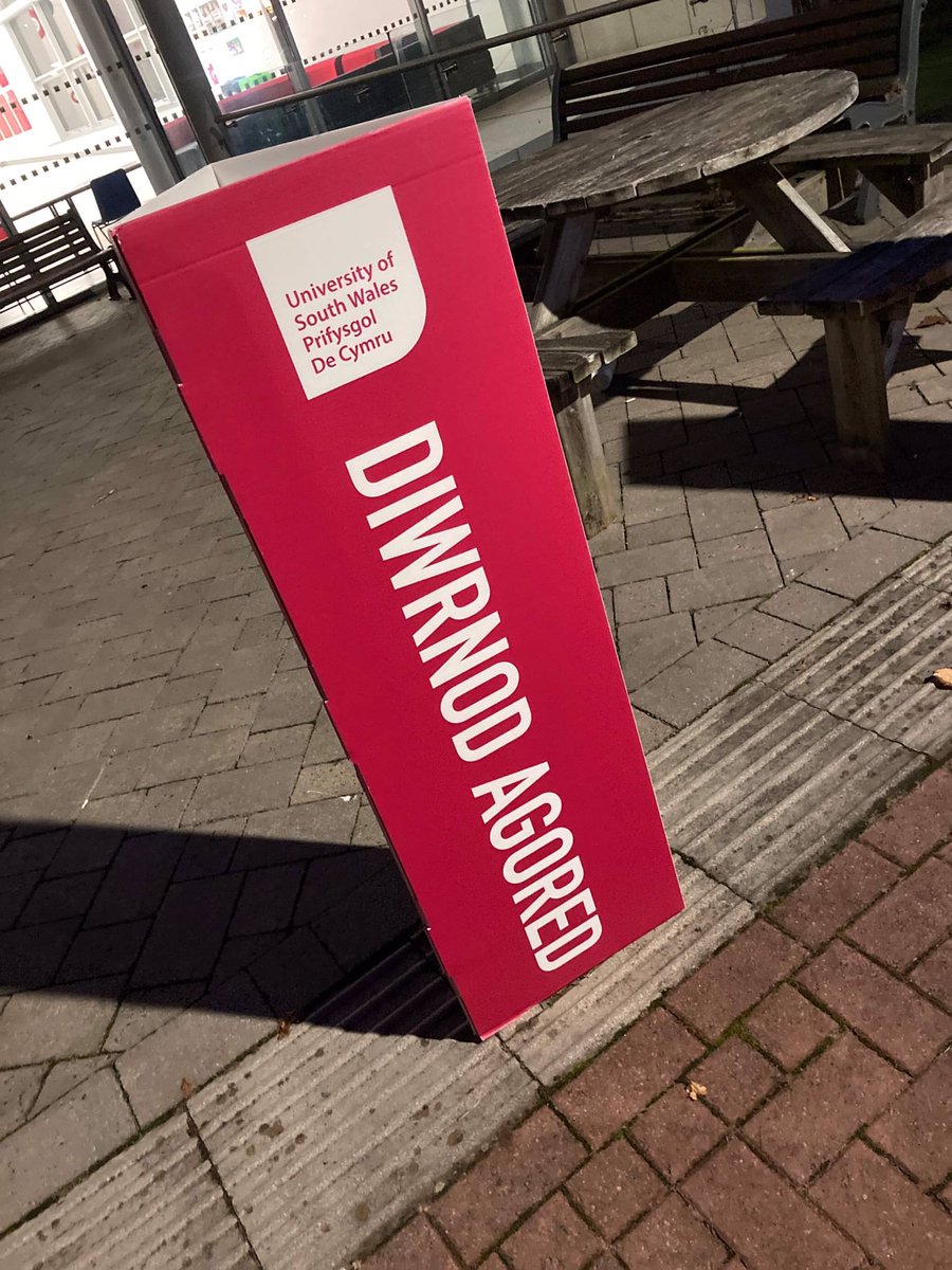 University of South Wales tweet media