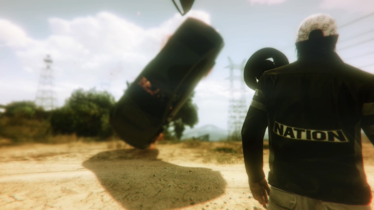 IInvious's tweet image. Fly