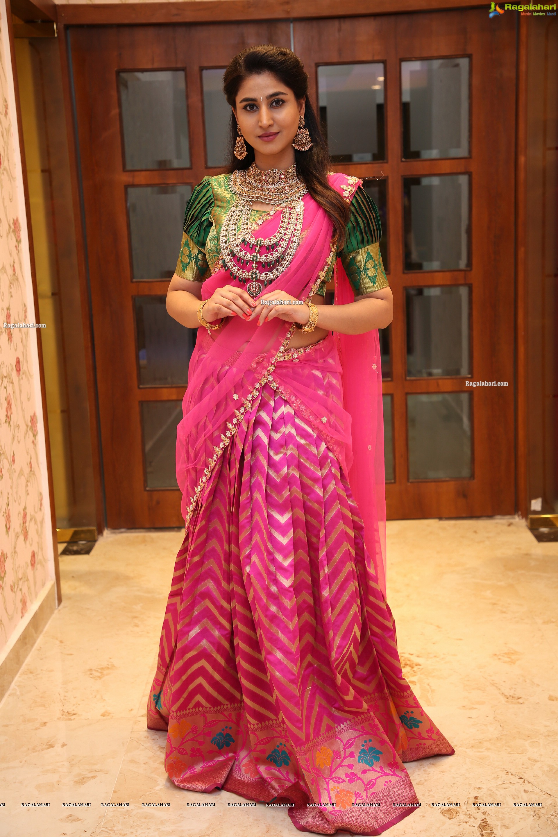 Sexy VarshiniSounderajan, Shamili, Beautiful Varshini hot collections, Telugu Anchor | iiQ8