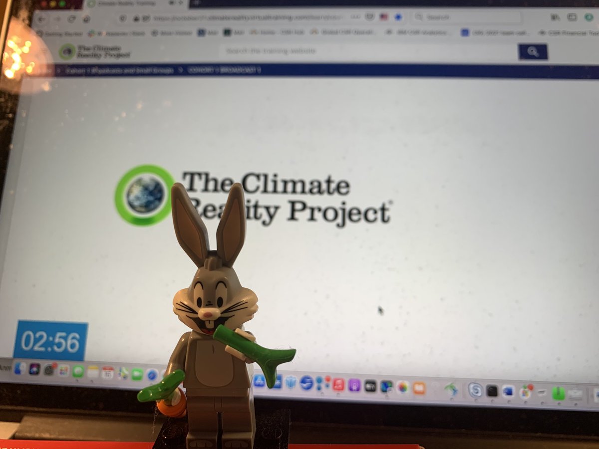 Dietel_Matthias's tweet image. So excited! In about 3 minutes the first broadcast session of the #climaterealityproject training is about to Start.  #climatechange