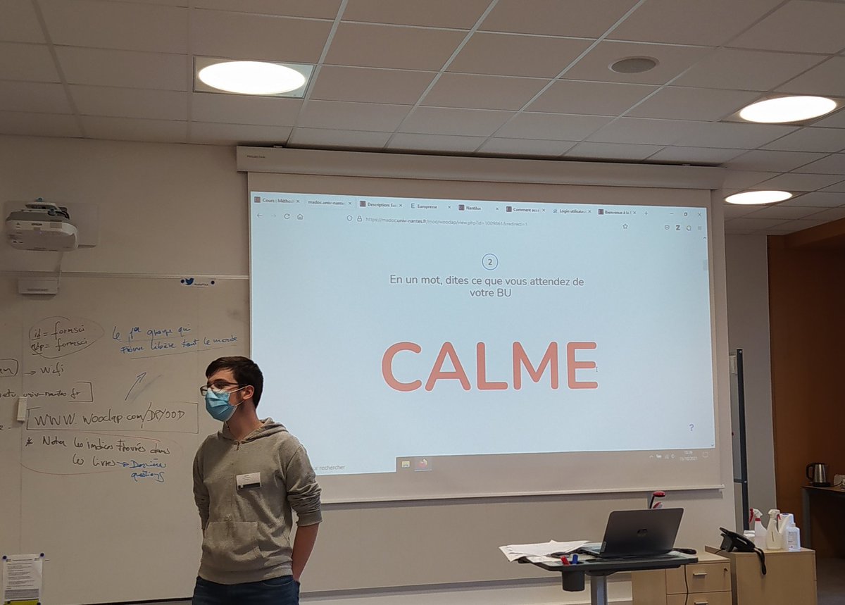 esile2's tweet photo. C'est bien de savoir que ce que recherchent les étudiants de L1 en BU même un vendredi après midi en groupe de 30 c'est du calme #BUScience #wooclapmonamour @UnivNantesBU https://t.co/xMQiwzCngB