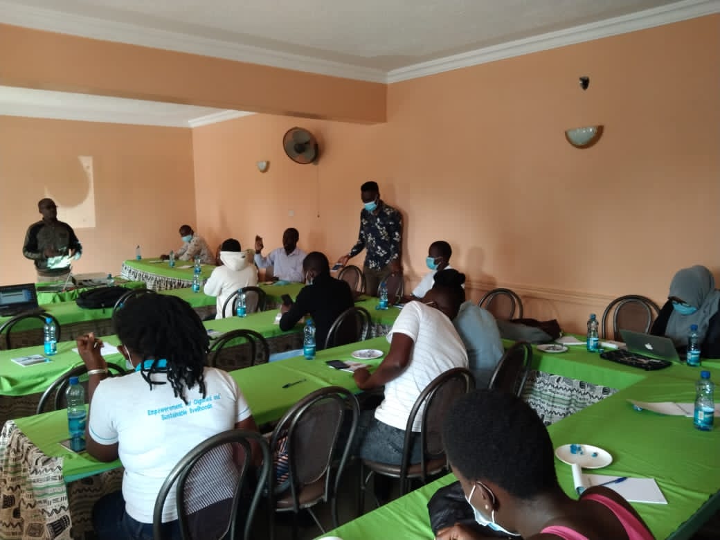 TinadaOrg's tweet image. We were part of Civil Society Organizations (CSOs) in Sexual Reproductive Health and Rights (SRHR) meeting, where we were charting a policy path for SRHR in Homabay.

#SRHR #GenderEquity