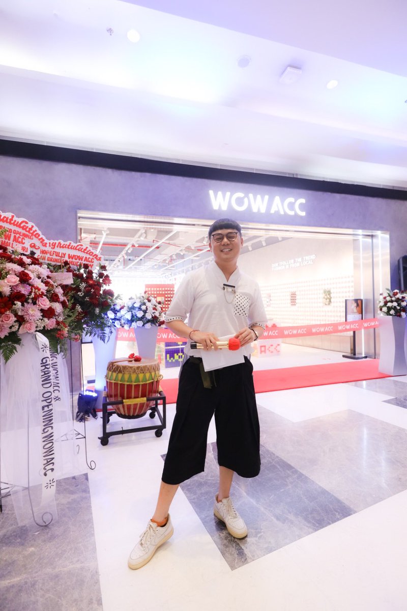 RichardโขRicardo (@richardricardoo) on Twitter photo MC-ing Grand Opening @accindonesia_ <a href="/MinisoIndonesia/">MINISO Indonesia</a> with <a href="/Jscmila/">Jessica Mila Agnesia</a> ๐ค๐ค
.
.
.
Outfit <a href="/tahalim/">tahalim</a>.id .
#richardricardo #MC #GrandOpening #WowAccIndonesia #accessories #lippomallpuri MC-ing Grand Opening @accindonesia_ <a href="/MinisoIndonesia/">MINISO Indonesia</a> with <a href="/Jscmila/">Jessica Mila Agnesia</a> ๐ค๐ค
.
.
.
Outfit <a href="/tahalim/">tahalim</a>.id .
#richardricardo #MC #GrandOpening #WowAccIndonesia #accessories #lippomallpuri