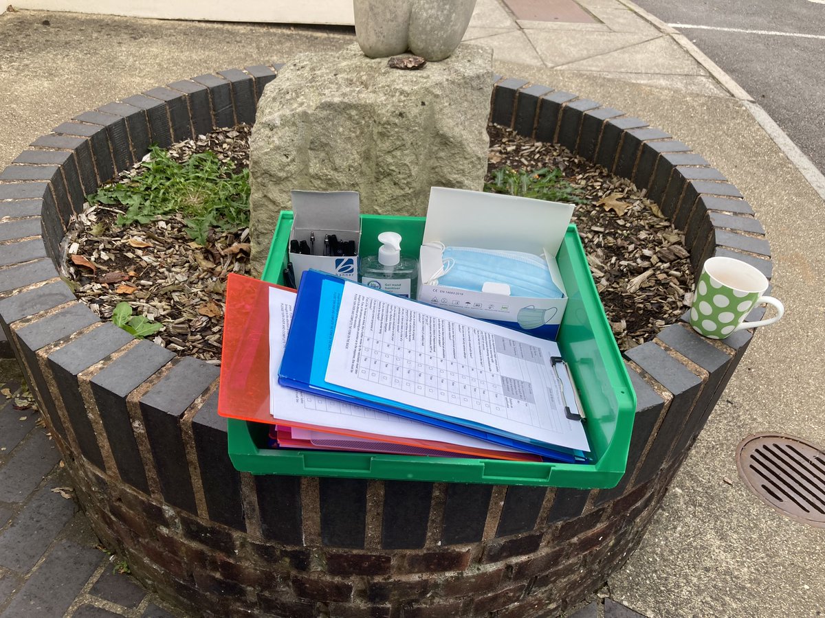 Early start today at local vaccination clinic. I got the outside job on basis I am the youngest😳