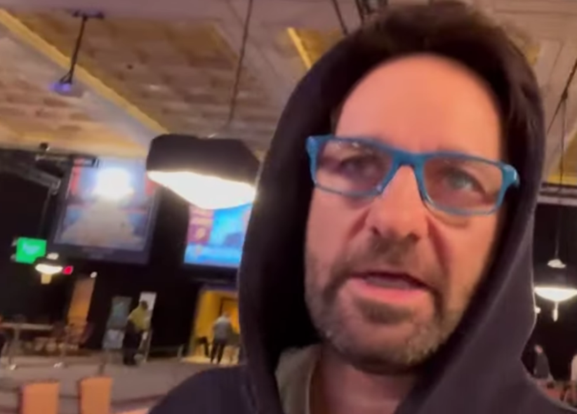 Acemag's tweet photo. Daniel Negreanu: Hangover in Vegas!

Negreanu still hunting his 7. WSOP-bracelet - no success in event #25 6-Handed No-Limit Hold'em!

https://t.co/UHFqg2iLEM https://t.co/11TaWMNAmv