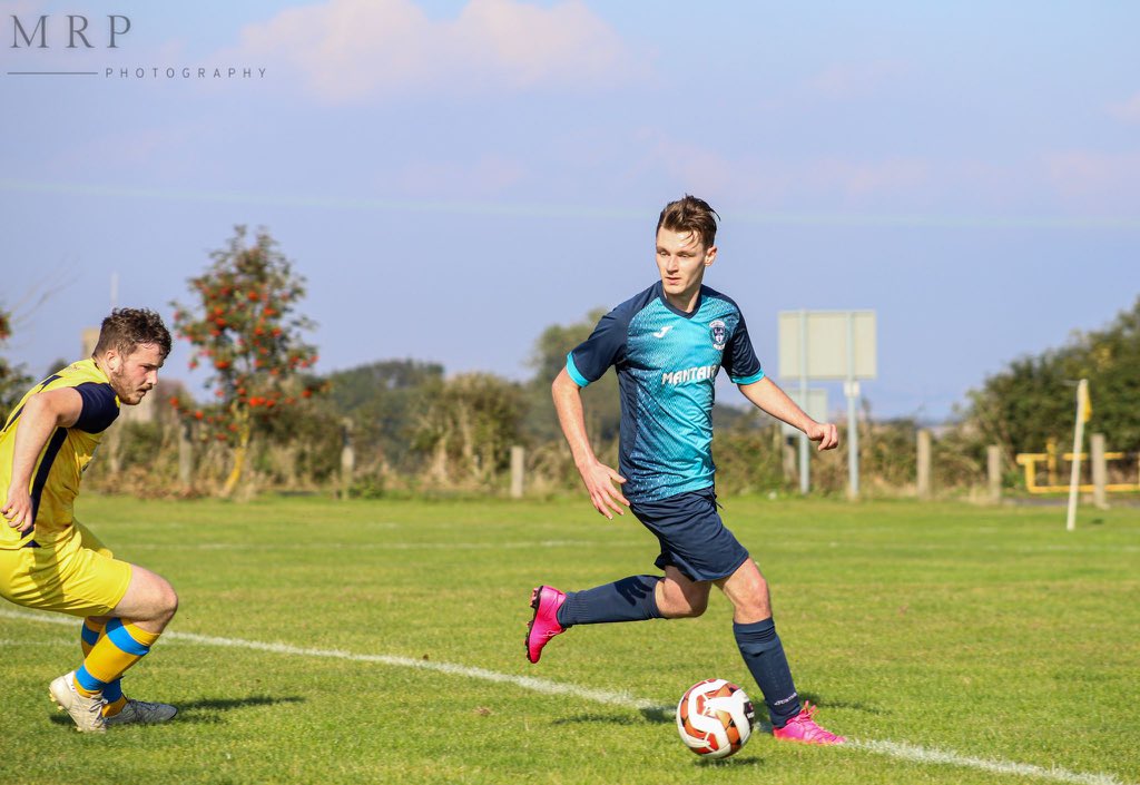 AthleticThorpe's tweet photo. Match Day!!

It’s a big one today when 2nd take on 3rd in League action as we Host @KelvedonFC 

This is sure to be a competitive match and all your support is appreciated as ever!

UTTA 💙 https://t.co/r5dakeQtly