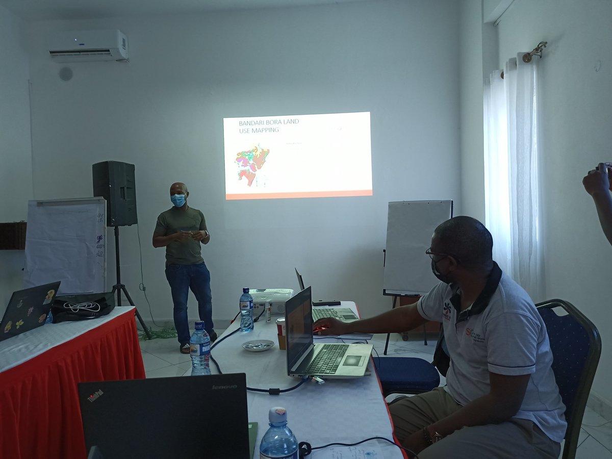 Happening now, port city land use mapping training for the data collectors to groundtruth the current state of  land-use typologies and related activities around the port neighborhood within the city.<a href="/wiomsa/">WIOMSA</a> <a href="/Cities_n_Coasts/">EVENUS AFRICA</a> <a href="/comred_/">COMRED</a> <a href="/Macquarie_Uni/">Macquarie University</a> <a href="/Dolph_Mombasa/">Department of Lands,Physical Planning & Housing</a>