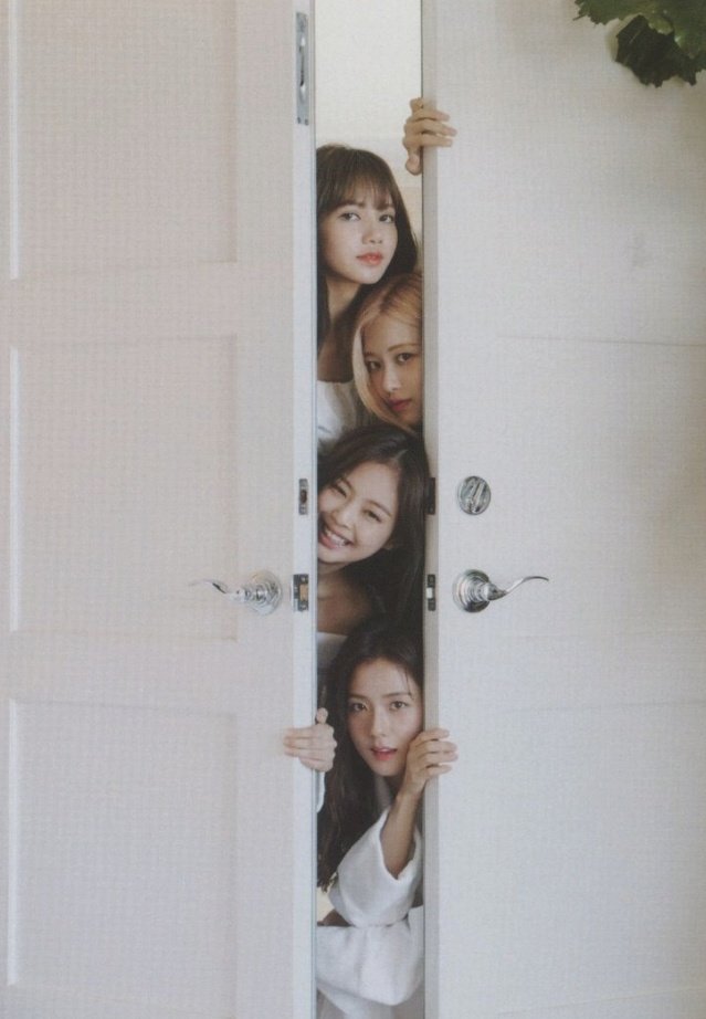 armypinks's tweet image. That's a thing right there