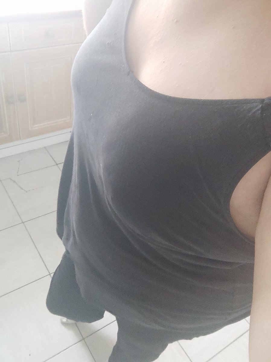 ClaireHaner's tweet photo. The boobs. The Face.
#euphorie #transwomans https://t.co/UWz0pmwxnZ