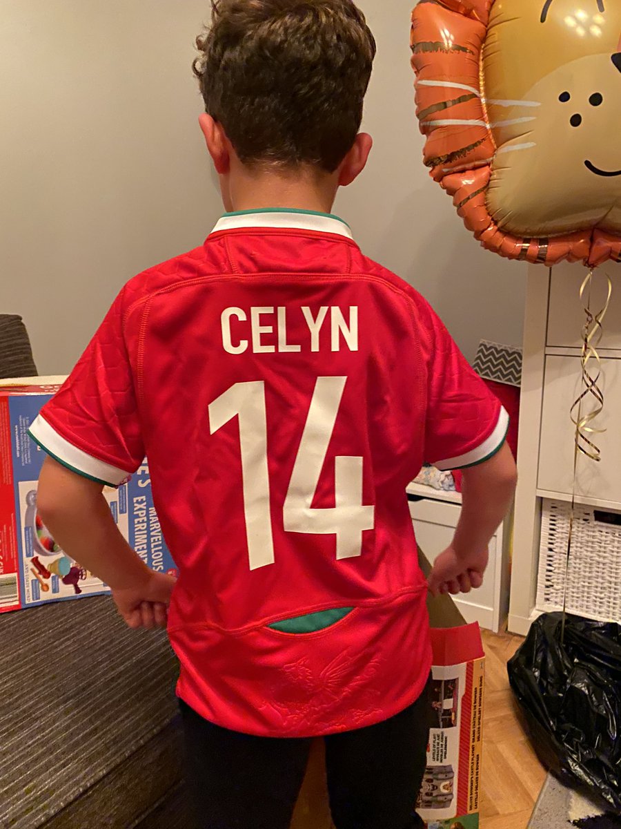 Rowlands_Cymro's tweet photo. @LouisReesZammit Hi Louis. It’s my son Celyn’s 6th birthday today - and you’re his favourite rugby player!
Any chance of a quick video msg? Would be hugely appreciated. https://t.co/ax5J0tnu4g