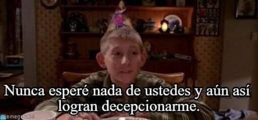 villaxmartoxtom's tweet photo. La gente que quiere empezar a dividir votos todo bien en casa ? Lo único que van a causar es que las cosas se compliquen más. VOTEN POR VERÓNICA POR FAVOR #LCDLF https://t.co/e3I5V6hlVU