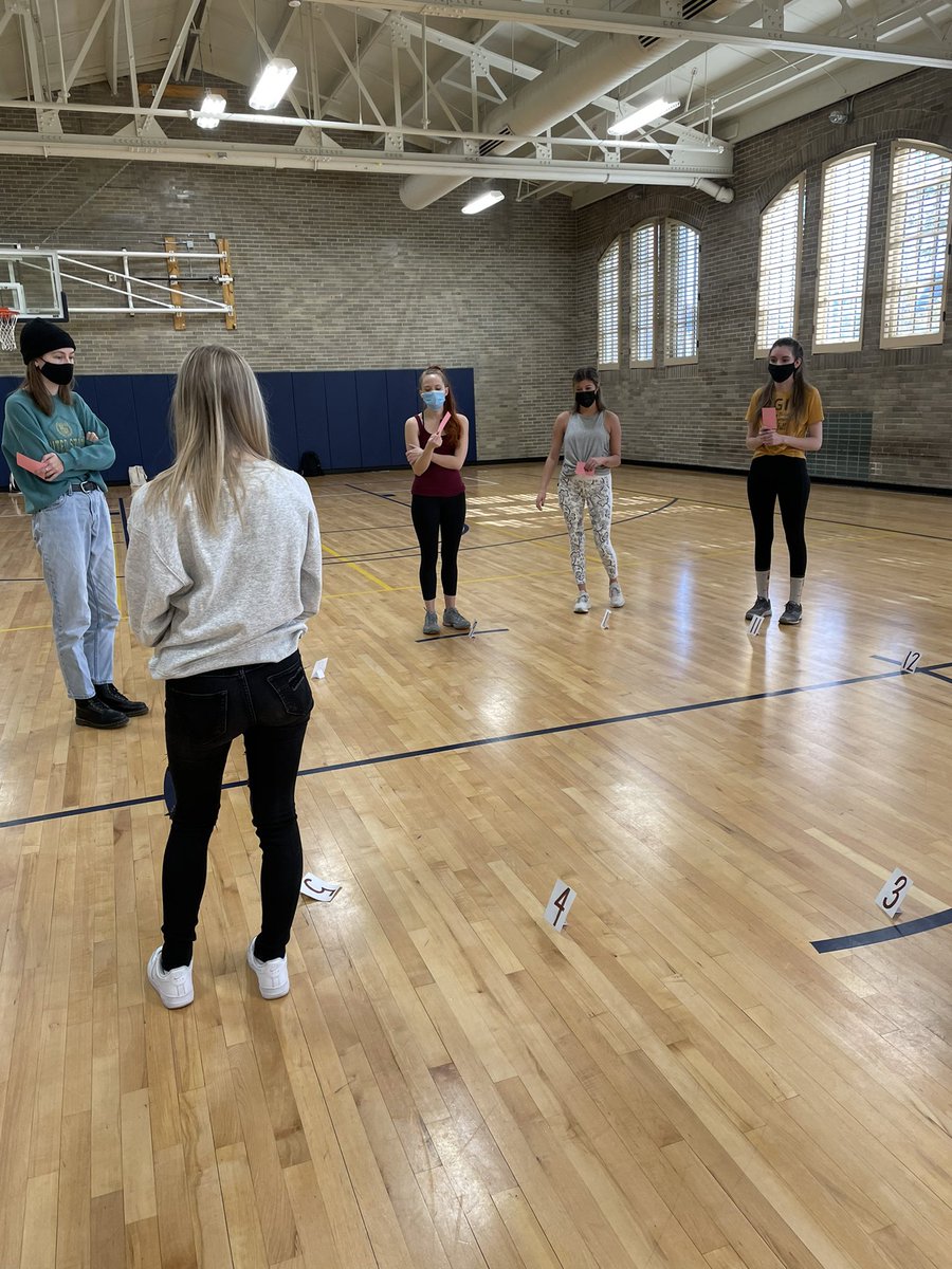 veropeteacher's tweet photo. So much fun watching future #educators teach their #PhysEd integrated lessons!
#Math -“What the analog clock says?” with #movement
How’s your Saturday going?! 😃
@UNC_Colorado
@UNCactiveschool
#Joy
#MyWhy
#ThisIsGradSchool
#PhDstudentLife https://t.co/rbUDMyNiyu