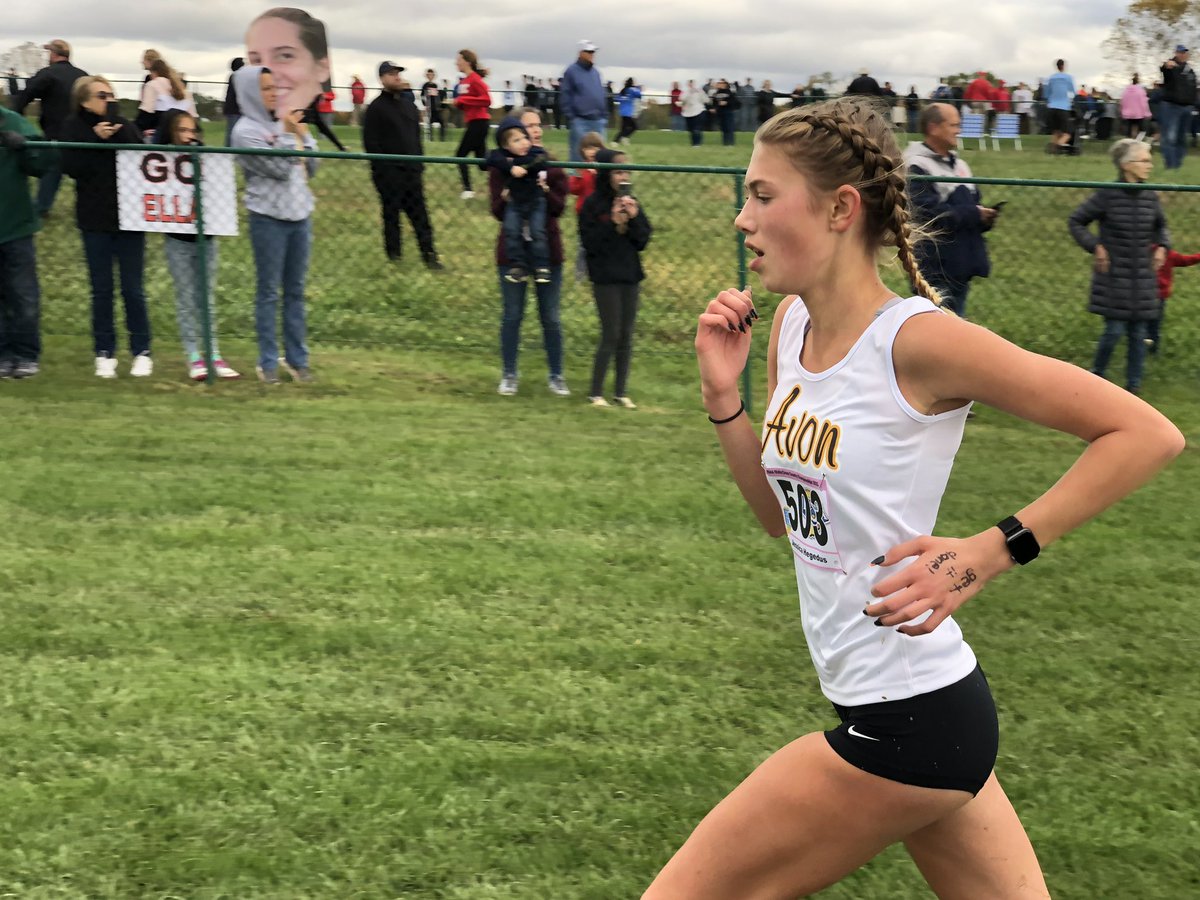 rickace72's tweet photo. What can I say about this girl right here. Jessica finished the state tournament in 31st. She’s the number 7 underclassmen. She works so hard and never complains. She’s my Hero. #Ontotrack. https://t.co/vIRYrk8SWk