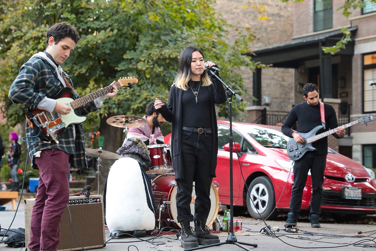 JackLydon63's tweet photo. I moved onto a cool block. Great unknown band at the block party. #Waveland #47thWard https://t.co/MqfNMymM1T