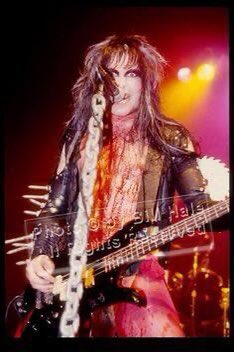 SCREAMXO1's tweet photo. THE MAIN MAN BLACKIE LAWLESS IS BACK!! 40th ANNIVERSARY WORLD TOUR!! Bringing it back from the beginning Hellions!! #WASP #BLACKIELAWLESS #THEANIMAL #LETITROAR #HEARTHECALL #40yANNIVERSSARY #WORLDTOUR #HORNSUP #WASPITUP 🤘💀💀🎃👻🎃🤘 https://t.co/lHsPc3d5YT