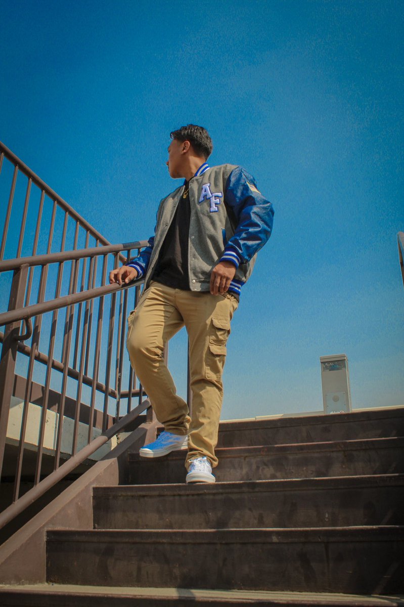 nathansaldua's tweet photo. I want to thank my family and friends supporting me through this whole enlisting process. I ran through couple road blocks during it, but I overcame them. With hours of studying day & night, working out to cut weight, it was all worth it. Time for boot camp! โ๏ธโค๏ธ #airforcebound https://t.co/oy7qyzdIKh