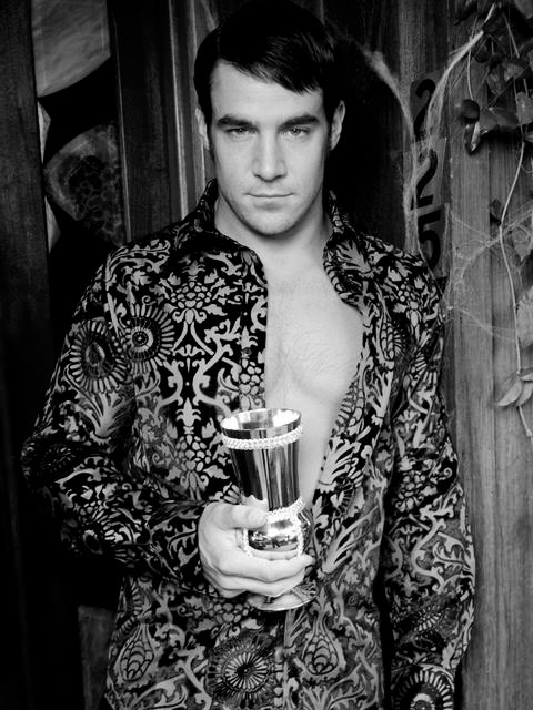 1 pic. TRICK OR TREAT ??

#gay #gayporn #gayman #muscle #muscleman #musclehunk #hunk #hot #handsome #sexy