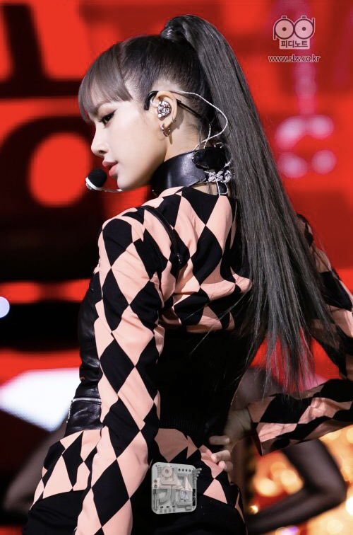 pinkprintgirls's tweet photo. PINKPRINT - KILL THIS LOVE (VMAs)
DEBUT SHOWCASE STAGE!🤍🔪❤️🩹
#SOLO_PHOTOS
#PINKPRINT_COMEBACK #KILLTHISLOVE #JACKIE #LUNA https://t.co/lla6dGrdLf