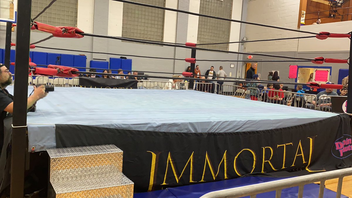 Schnurricane's tweet photo. THAT’S RIGHT BAY BAY!!! HERE AT @ImmortalCW GLAD TO SEE #LIVE #WRESTLING ONCE AGAIN! https://t.co/EeTimh3i7o
