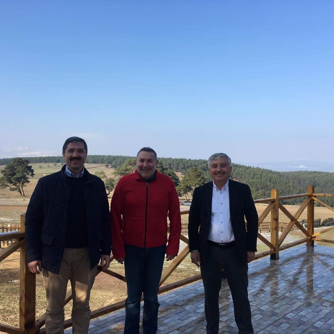 İstanbul Milletvekilimiz Zeki Sırakaya ve hemşehrimiz Erciyes Anadolu Holding İcra Kurulu Başkanı Alparslan Baki Ertekin beyi Mesudiyemizde ağırladık.İlçemizle ilgili istişarelerde bulunduk. @zekisırakaya