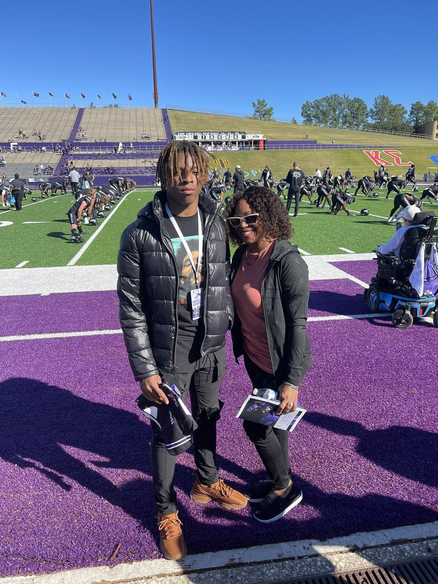 Had a great time at the <a href="/SFA_Football/">Lumberjack Football</a> homecoming game vs ACU ‼️ #AxeEm