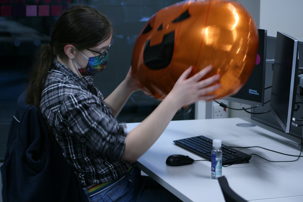 AbertayGDS's tweet photo. 2nd Day of the Game Jam is ended, there has been some trickery stuff happening in our work stations 👻

Let's hope tomorrow the monster will be in a good mood 👀 

#AGDS #AGDSJam2021 https://t.co/13BWZmFNB7