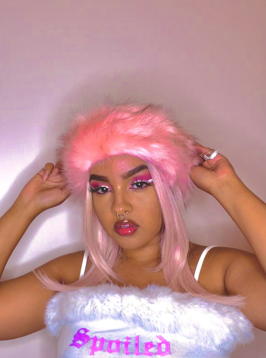 bayciao's tweet photo. the gorgeous gangsta
- Cam’ron #KillaPink #KillaCam https://t.co/ps7DdryyUH