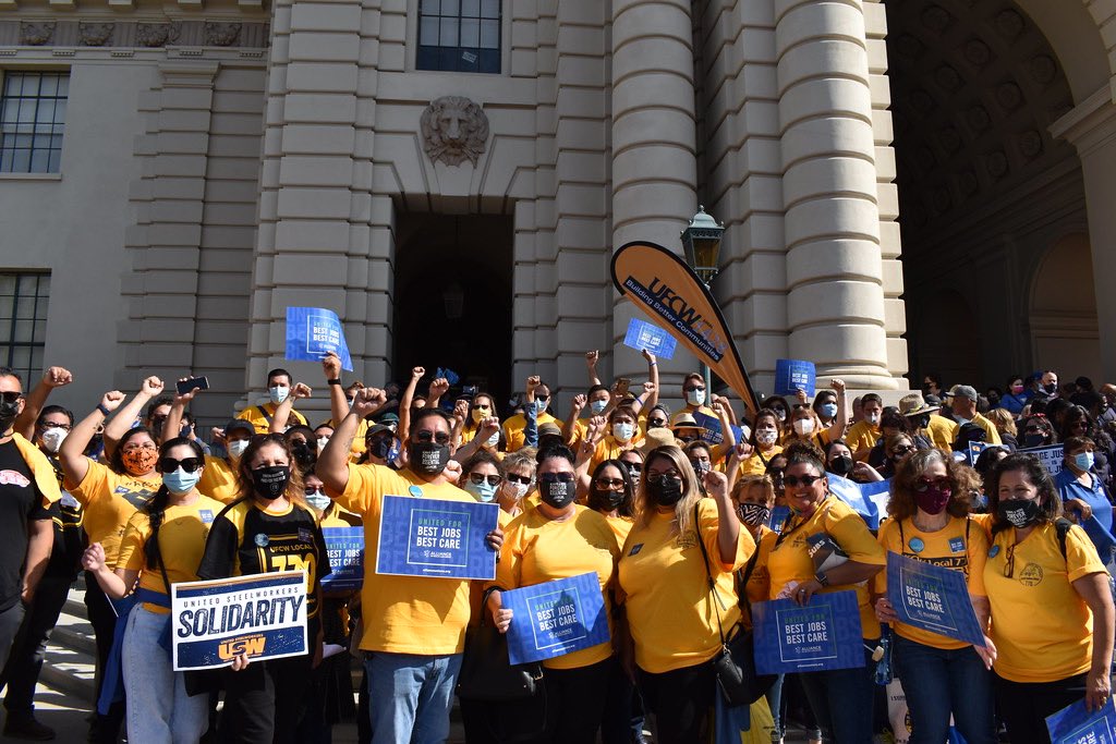 UFCW770's tweet photo. Kaiser workers and supporters showed up for an overwhelming turn out at today’s March for the future of Healthcare. These are our healthcare workers taking to the streets to demand Kaiser Permanente to stand up for their patients and workers. Thank you for showing your support! https://t.co/5SN1dD2525