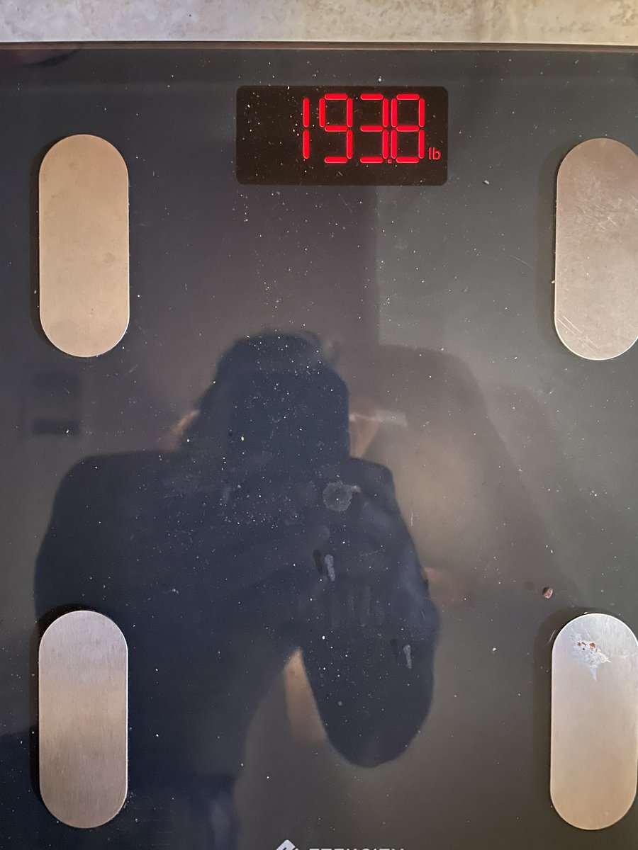 GamersblocRival's tweet photo. Playing with a new #PicEditing #App while we #Workout also trying out a new #Tea 2Day #ALSO #New #WeightLoss #Progress 😤😆😭☝️🖤 #LaPipe #Mexican #Exercise #Brujo #Gamer #WitchCraft #ContentCreator #Aztec #Streamer on Break 🥺 #Healthy #Diet #Witch #Twitch #Sweat #Eclectic https://t.co/r0ejb5M66Z