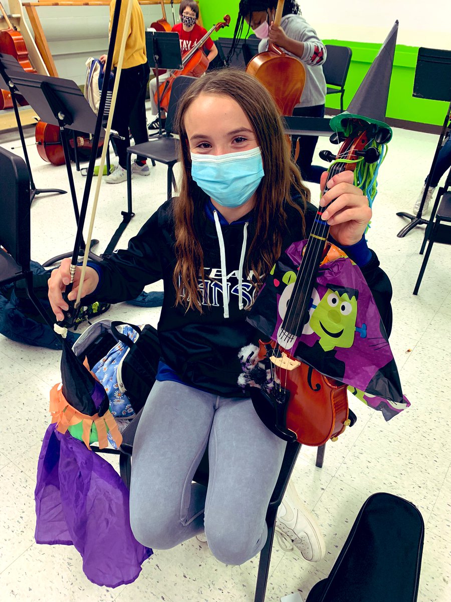 MsWowISD's tweet photo. Who says instruments can’t celebrate Halloween, too?! We love our orchestra tradition of dressing up our instruments and playing “spooky sounds”! 👻🎻 #isdstrong #bridgerbold #orchestra #happyhalloween https://t.co/d5s6g8cR5n