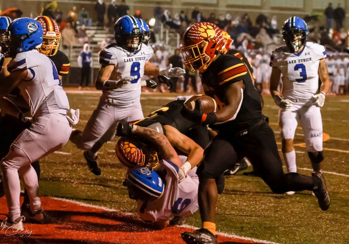 Back just in time <a href="/yeahyeah7_/">Joshua Dornink</a> ! <a href="/BataviaFootball/">Batavia Football</a> wins 37-0 last night. #ihsa #cedjayphotography