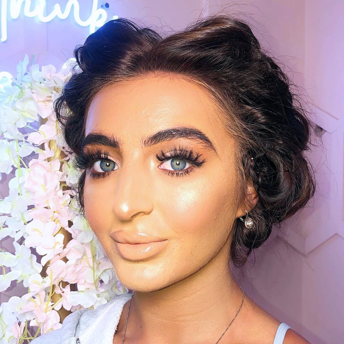Soft and pretty angel glam 👼🏽