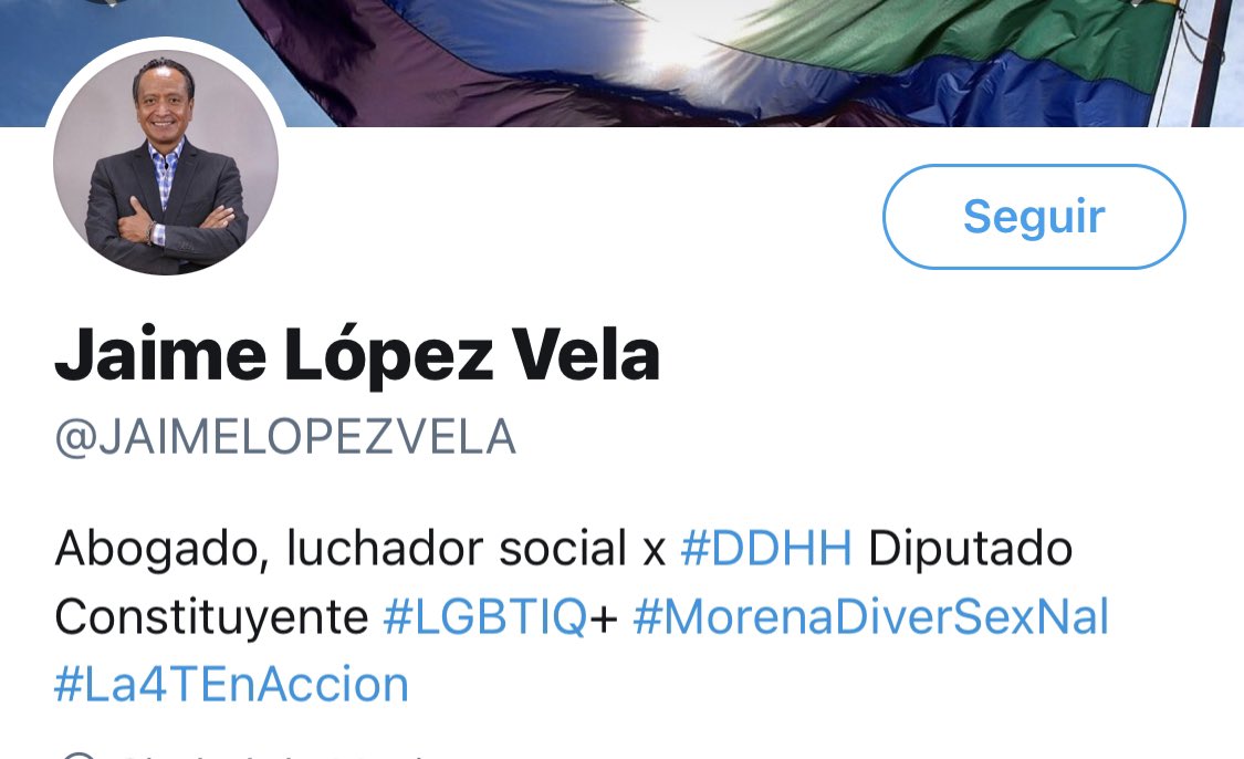 leslie49220280's tweet photo. @GCalderon_Metro @CaricaturaMuseo @Claudiashein @LaSEMOVI @andreslajous los caricaturistas de @MetroCDMX zócalo a punto de perder su espacio después de 30 años. Y el encargado de cultura viendo postres ricos y estereotipando a los hombres https://t.co/AdLjxmkIch