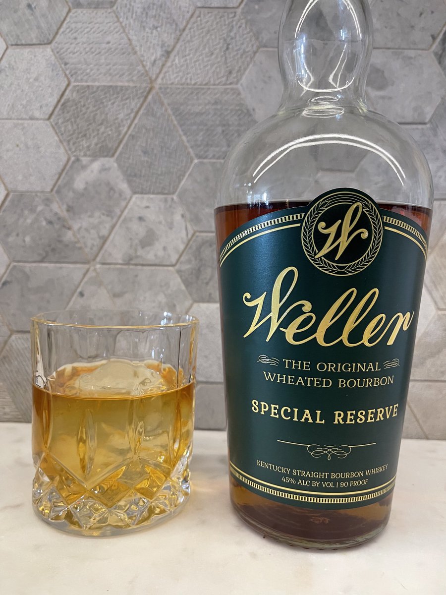 BobbyWilson1004's tweet photo. #PreGamePour #PerfectIce 🥃
#FTMF #CrushUF
GO DAWGS‼️ WOOF‼️
@jontweetssports @Mtn_to_the_Seas
@JimWoodPMP
@cbfaulk
@RouxsDixieDawg
@FrippDawg https://t.co/UscZR9j8Xq