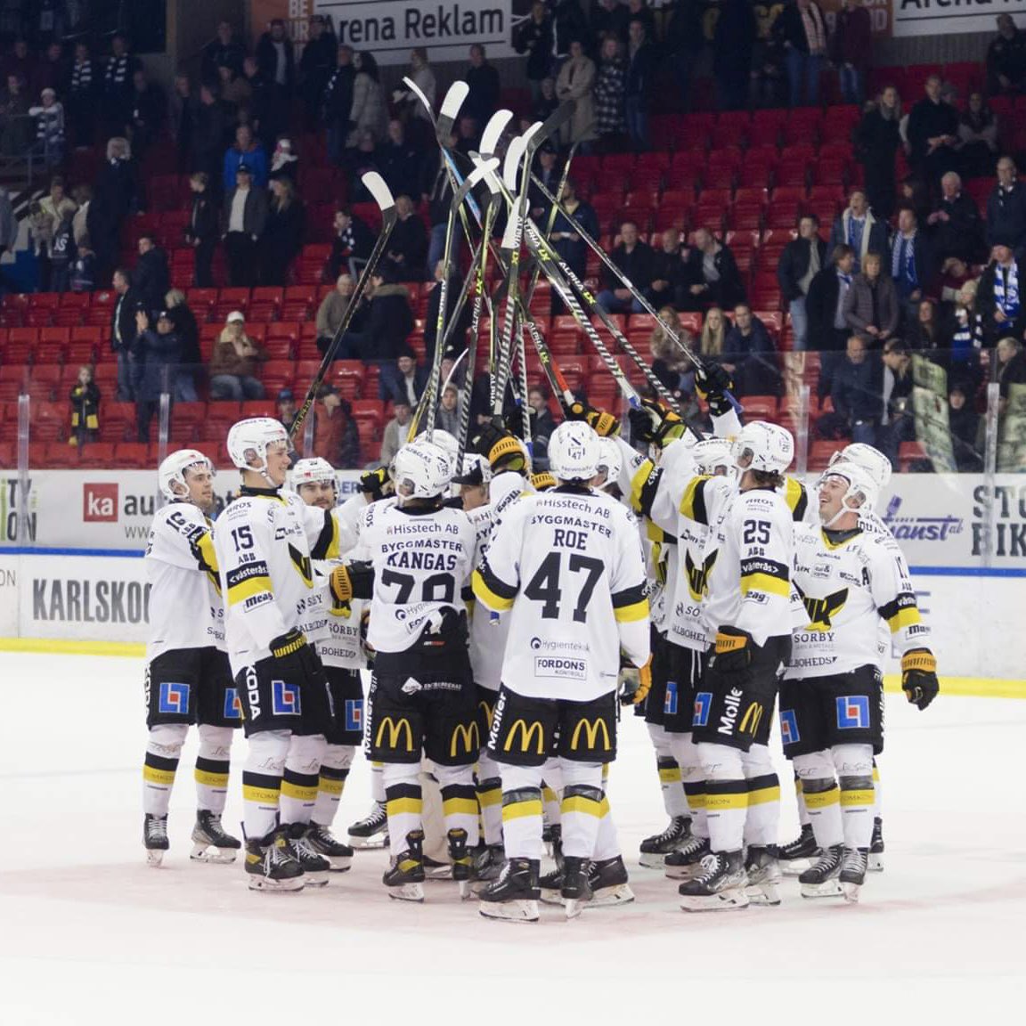 philipsunell's tweet image. Fyfan vad jag älskar detta!! #vikhockey