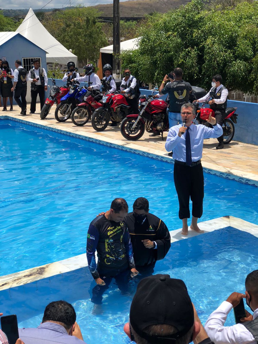 Momento emocionante com os irmãos do #MCA - Segildo,
Influenciado pelo Sandro entregou sua vida a Jesus e foi batizado. 
<a href="/presidenciadsa/">Pr. Stanley Arco | Oficial</a> <a href="/prmoisesmsilva/">shrads</a>