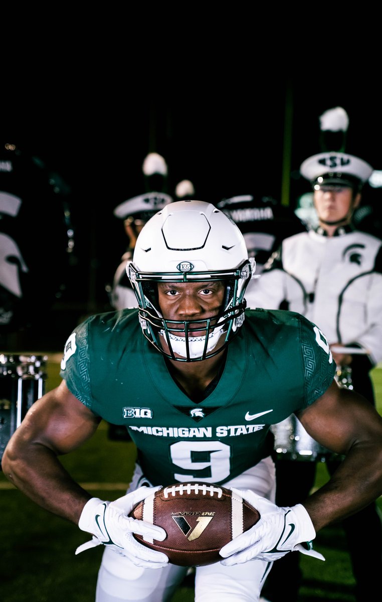 5 TOUCHDOWNS FOR K9

MSU: 37 UM: 33