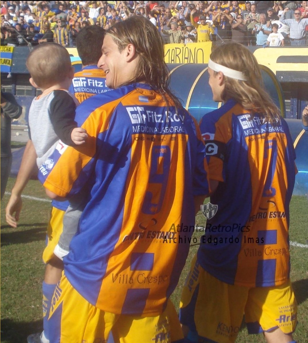 🎂🥂 Hoy cumplen 3️⃣8️⃣ años los mellizos Soriano. Andrés <a href="/pollo_soriano/">Andrés Soriano 🇦🇷</a> y <a href="/Abelsorianofc9/">Abel Soriano</a>, campeones en 2011 e ídolos firmemente incrustados en la rica historia de #Atlanta.