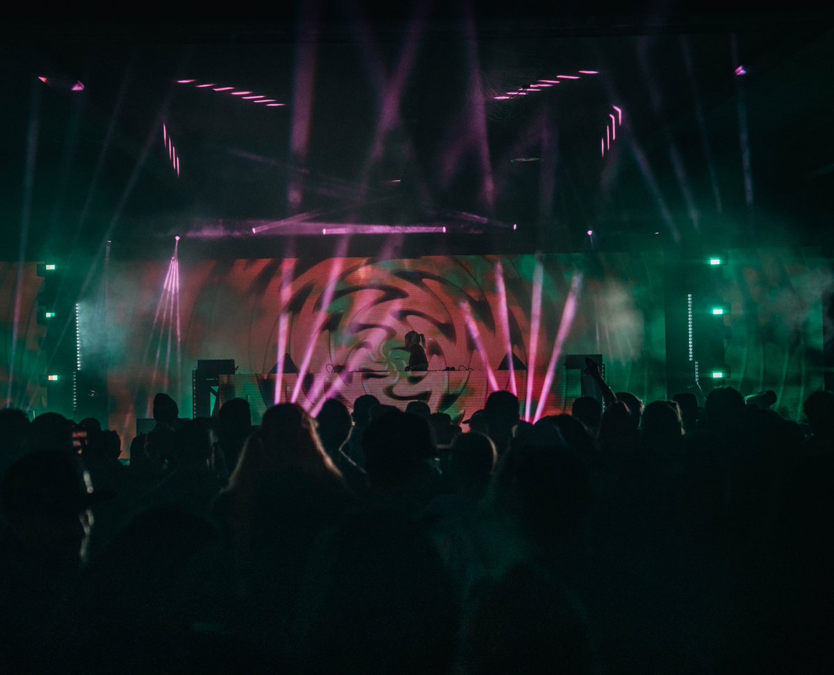 noneothervisual's tweet image. 💥 @ggmagree 💥 #noneothervisuals