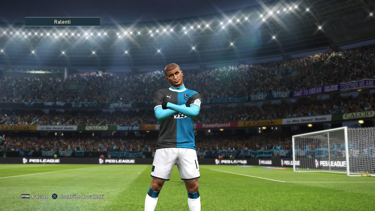 VentmerK_FC's tweet photo. 🔵⚫️ Excellente opération ce soir ! Un but d'Empebba contre @ClubKlim, la concurrence qui se manque et nous voilà leaders ! #FSF #FSFLive #Simtopia #SL2 #RP #football #RoadBackToSL1 https://t.co/bRUbdD6Aqe