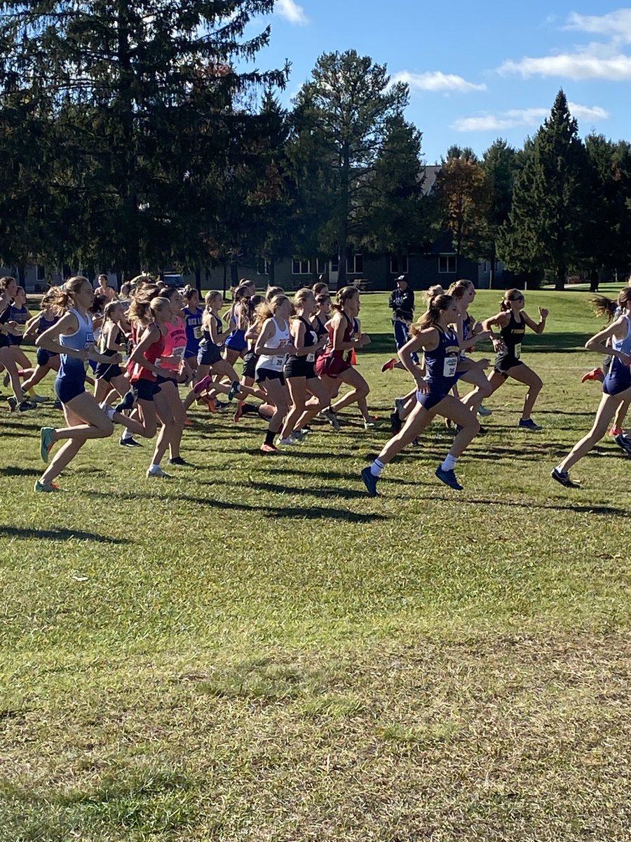 ActivitiesNlhs's tweet photo. Macy Reybrock places 10th at the WIAA D2 state CC meet - and earns a spot on the podium - with a time of 19:28. Congratulations Macy! https://t.co/UE05KaS7vg