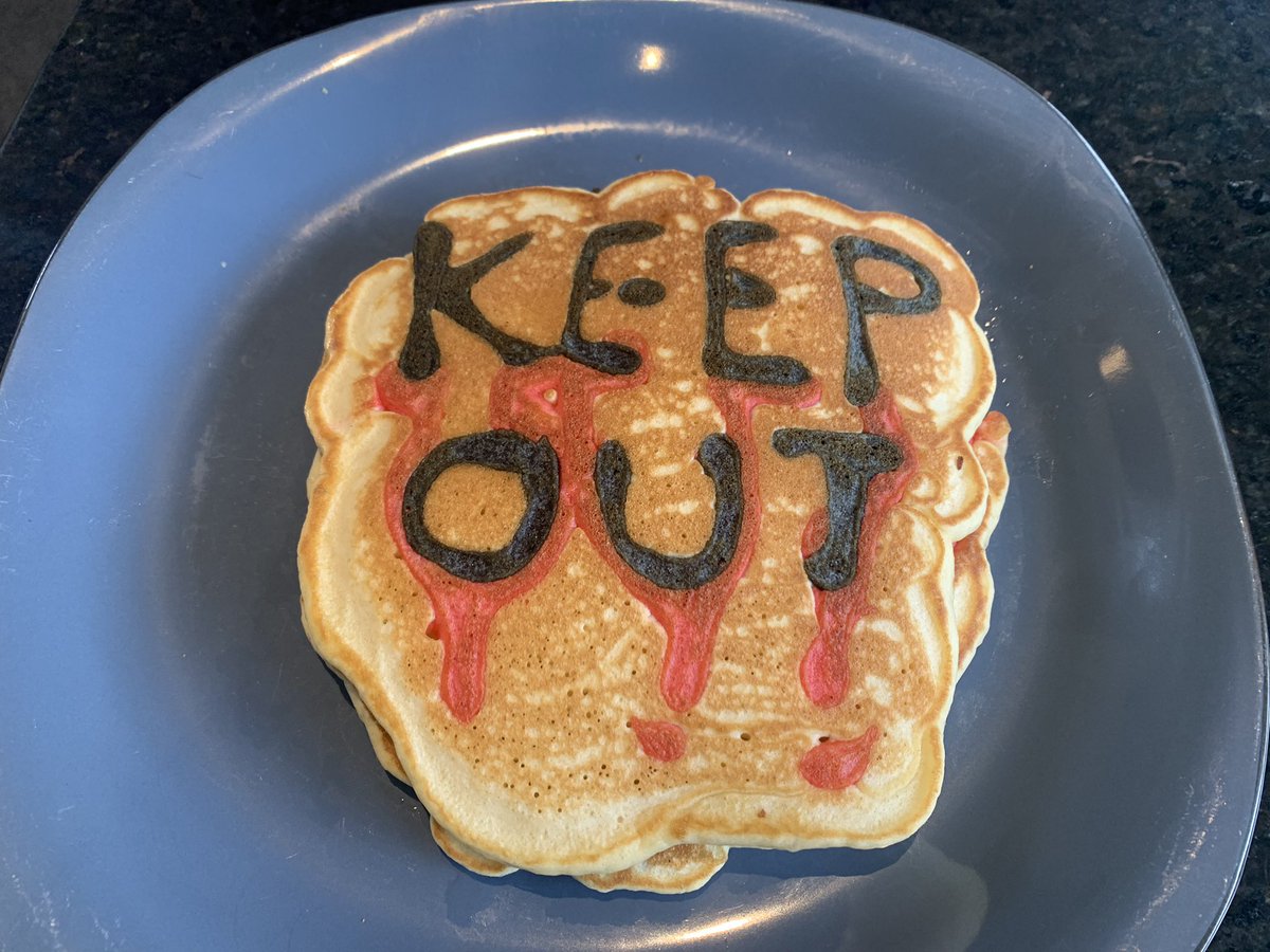 aaron_gissing's tweet photo. Spoooooooky Halloween pancaaaakes… 🎃💀👻 https://t.co/9axXsJZrKO