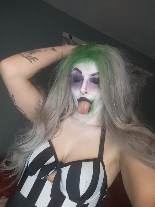 Beetlejuice for the show tonight https://t.co/0X0wytRjgr<a href="/tag/halloween"class="tags"><span>#halloween</span></a><a href="/tag/stripchat"class="tags"><span>#stripchat</span></a>